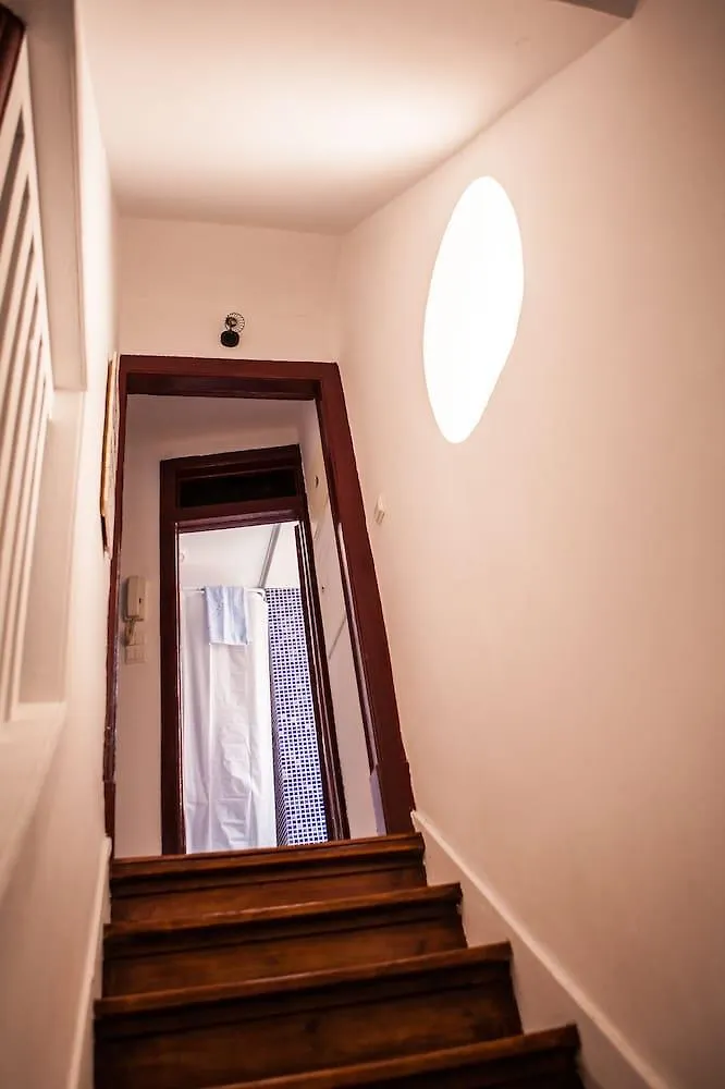Lx Center Chiado Hotell Lisboa 3*,